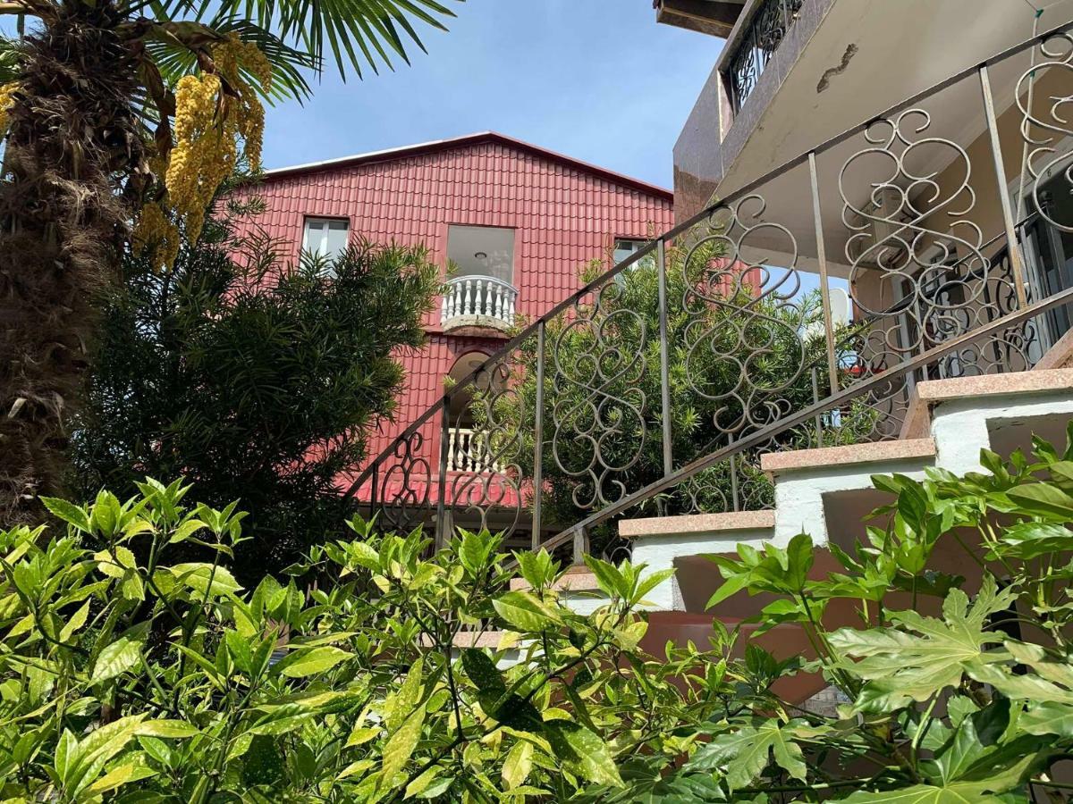 Twins Hotel Kobuleti Bagian luar foto