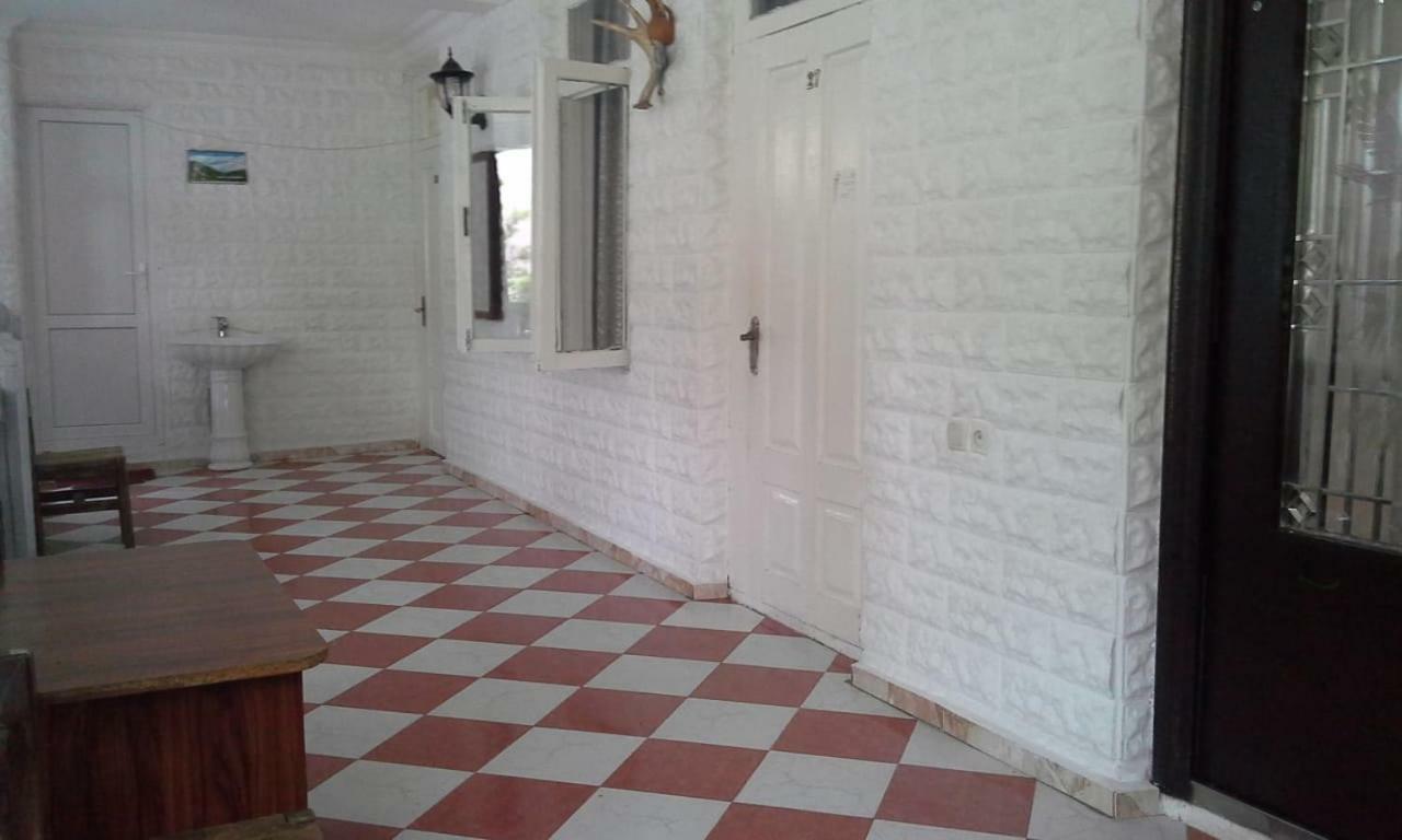 Twins Hotel Kobuleti Bagian luar foto