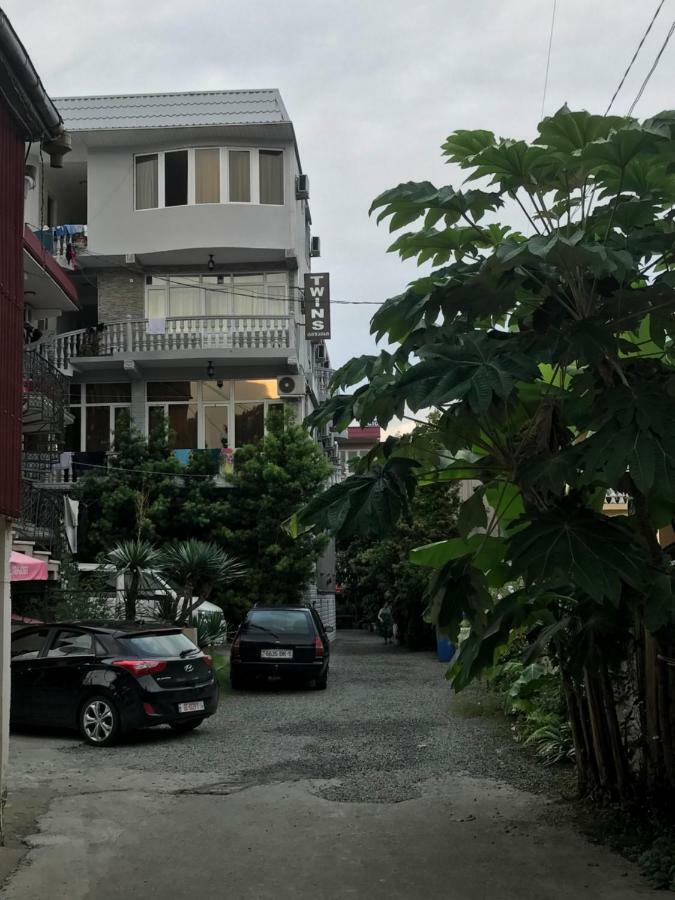 Twins Hotel Kobuleti Bagian luar foto